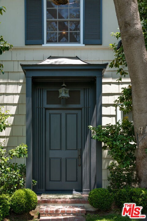 Foto del edificio - 9157 Warbler Way