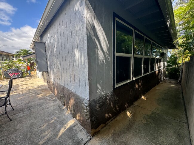 Foto del edificio - 1345 Akaiki St