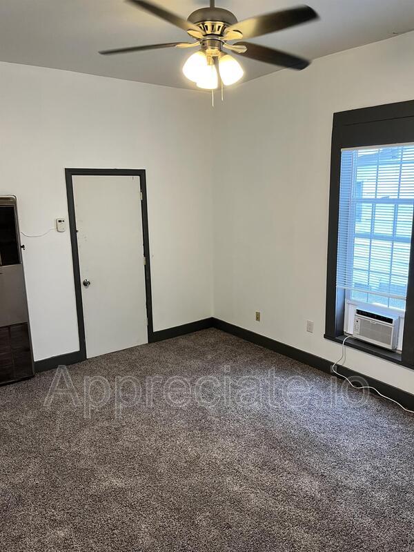 Foto principal - 803 Washington Ave