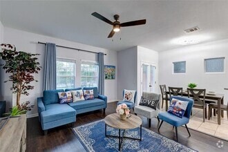 Building Photo - 7510 Lazy Creek Dr