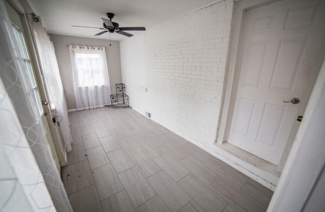 Building Photo - 4572 Rumsey Ave