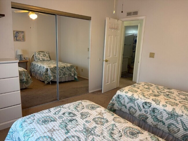 Foto del edificio - 617 Webb Way