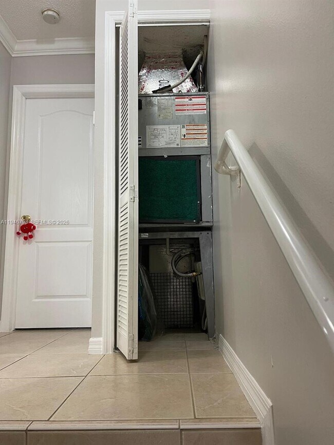 Foto del edificio - 527 W 68th St