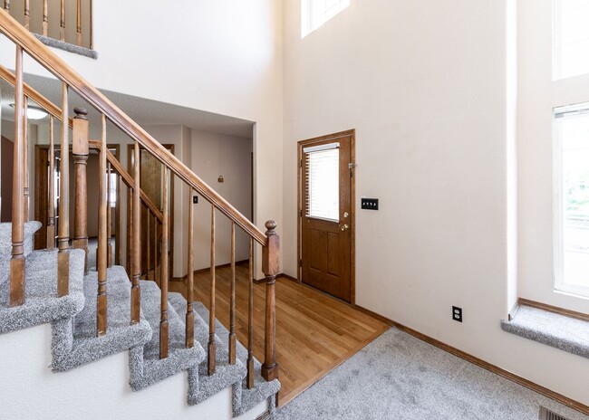 Foto del edificio - 4+ Bedroom Home in NE Colorado Springs!!