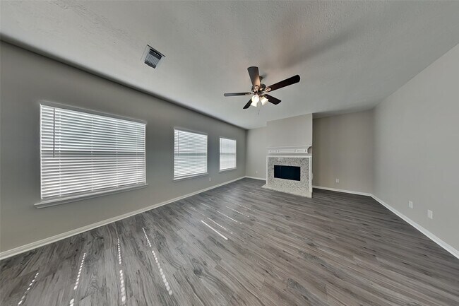 Building Photo - 14906 Woodcypress Ln