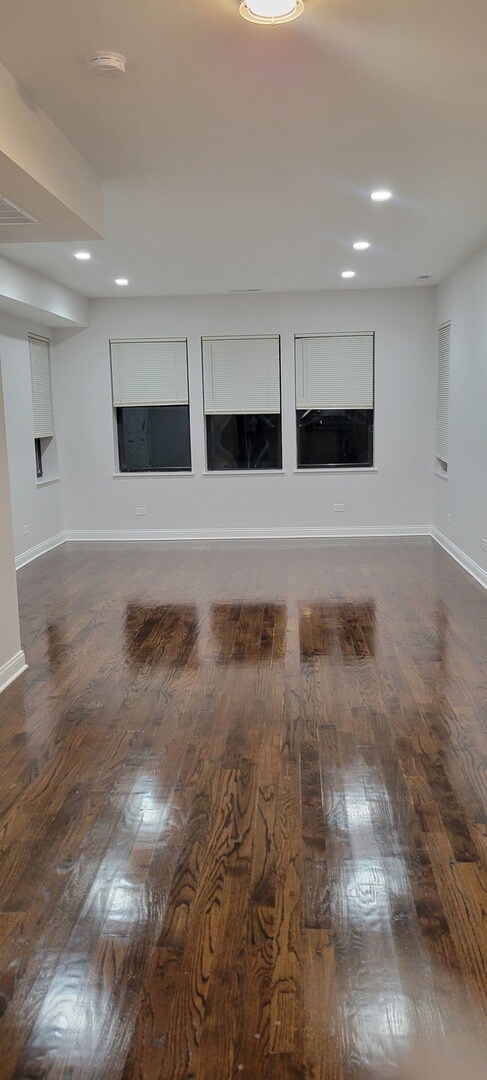 Foto del edificio - 3120 W Eastwood Ave