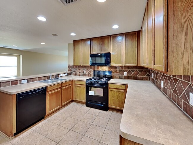 Foto del edificio - 3027 Acacia Fair Ln