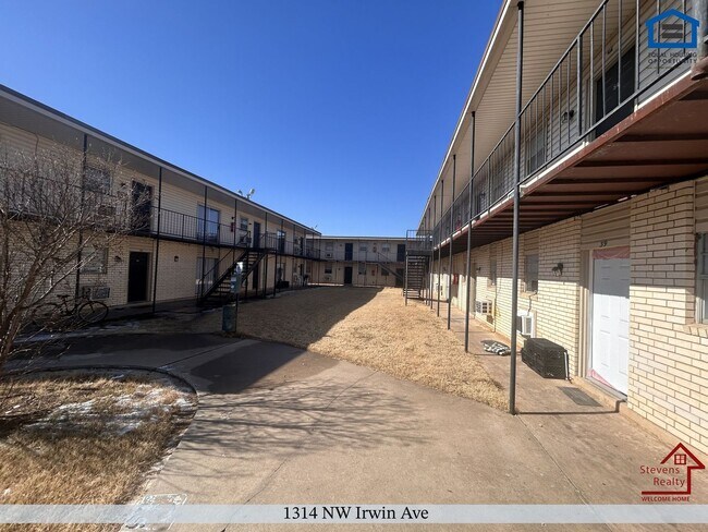 Foto del edificio - 1314 NW Irwin Ave