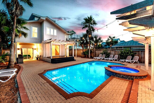 Building Photo - 2825 Scenic Hwy 98