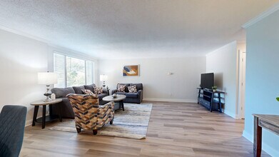 Interior Photo - The Whitmore