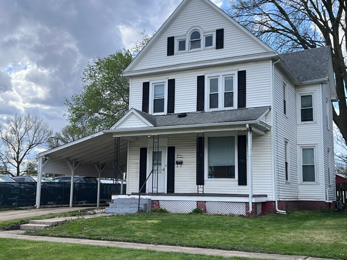 Primary Photo - 719 N 8th St