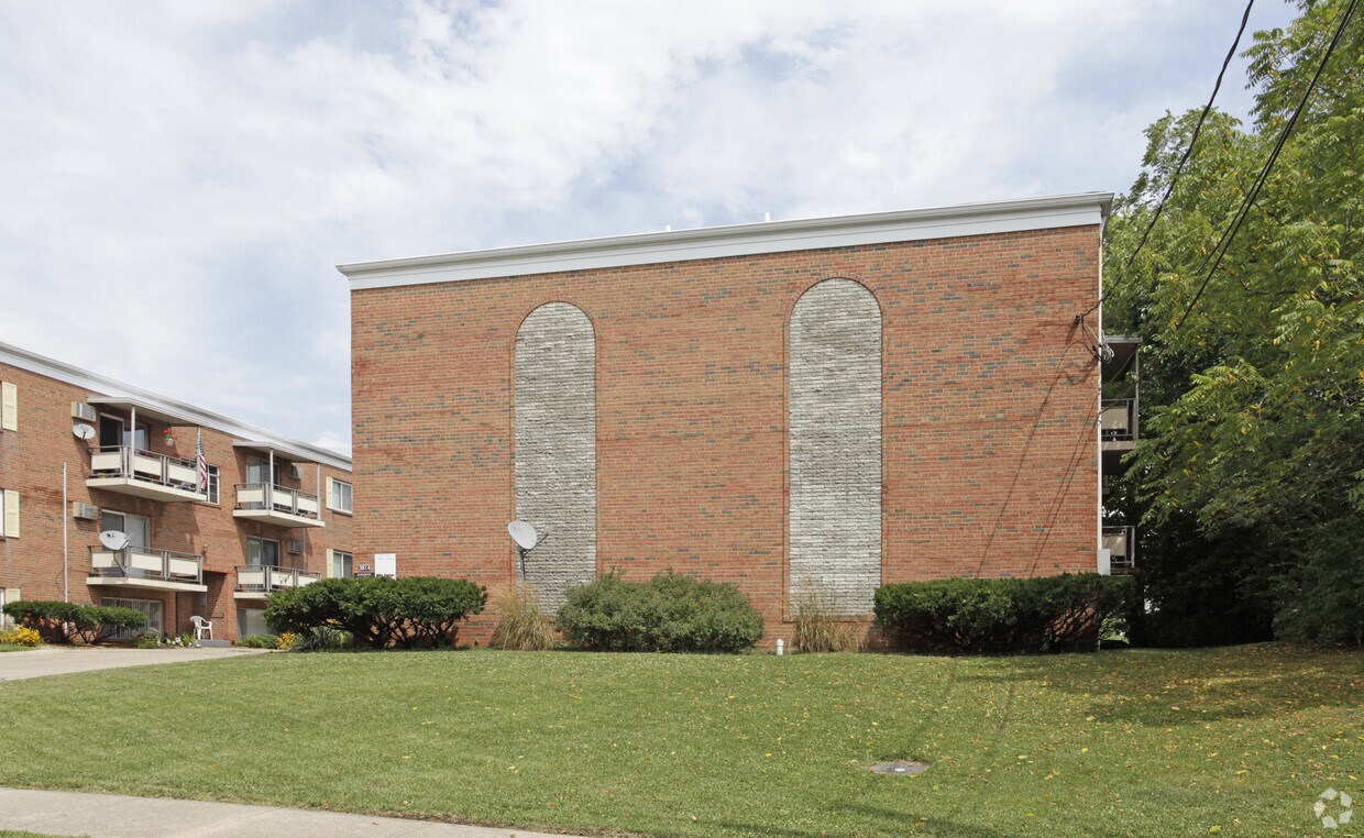 Foto del edificio - 3814 Davis Ave