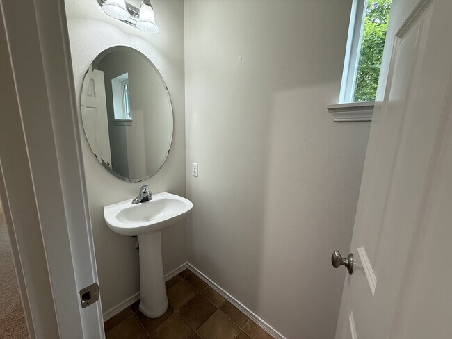 Powder bath - 24803 SE 19th St