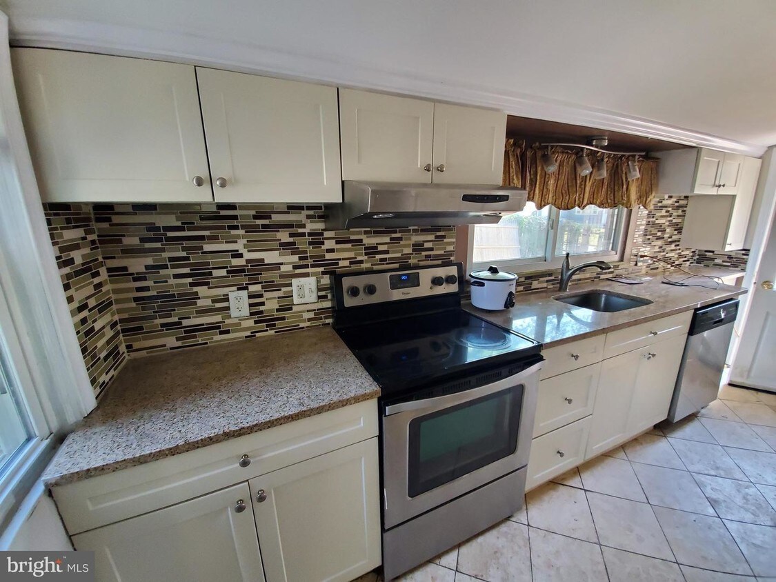 95 Highland Ave, Pennsville, NJ 08070 House Rental in Pennsville, NJ