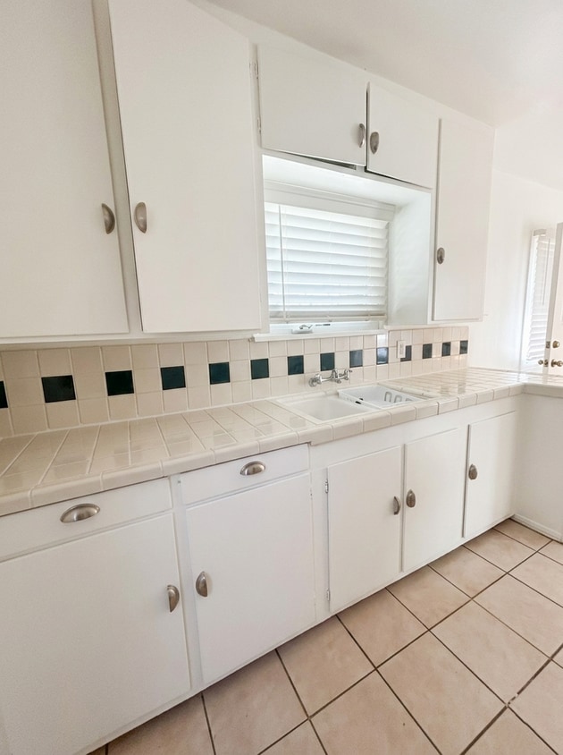 Foto del edificio - Valmont, 6857-6901