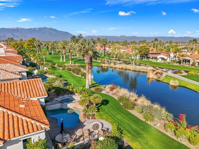 Foto del edificio - 410 Gold Canyon Dr
