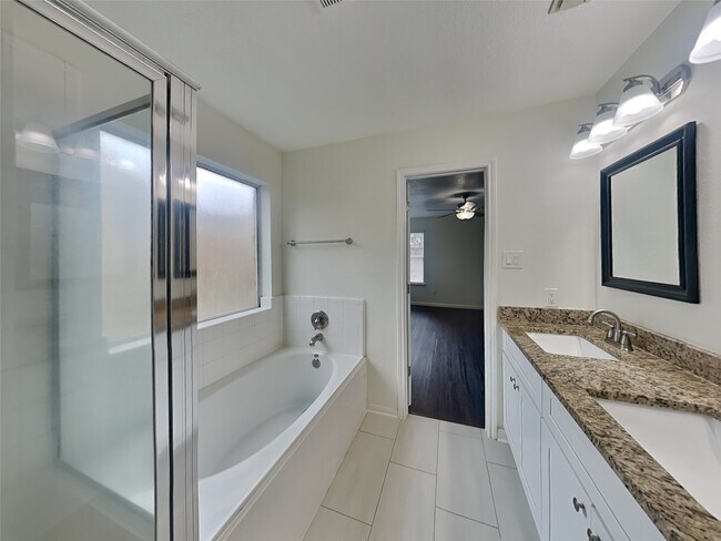 Foto del edificio - 31702 Regal Park Ct