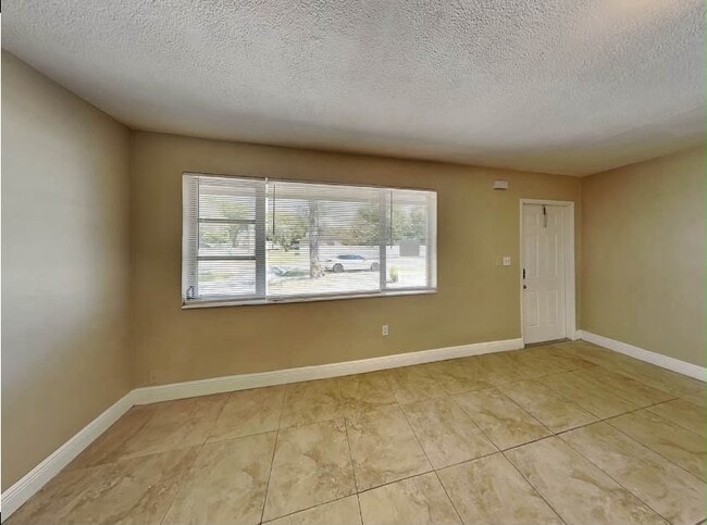 Foto del edificio - 7004 Lambright Ct