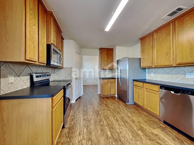 Foto del edificio - 600 Love Ln