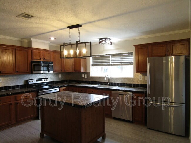 Foto del edificio - 5493 Willis Rd