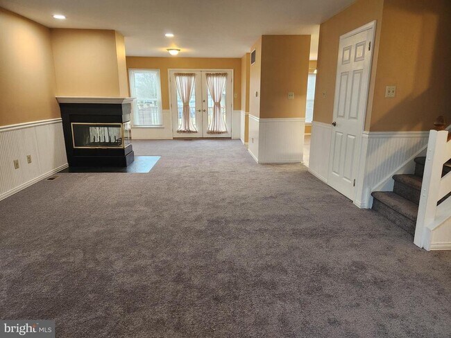 Building Photo - 449 Oakmont Ct