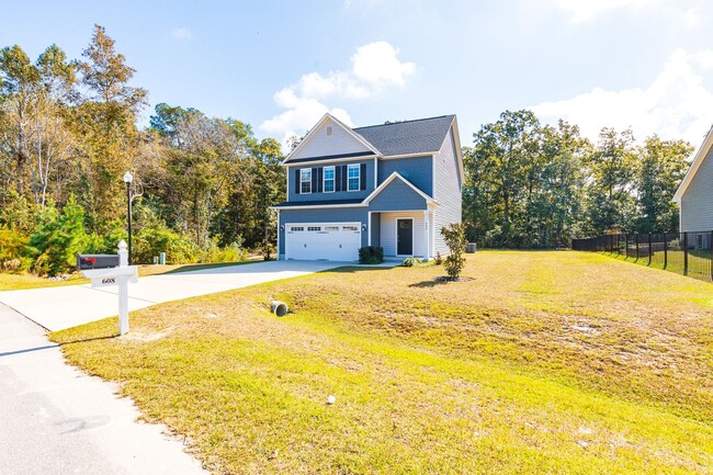 Foto del edificio - MOVE-IN READY