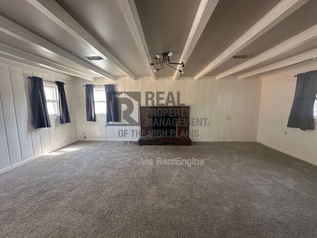Building Photo - 3007 S Washington St