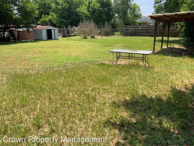 Building Photo - 3 br, 2 bath House - 1128 Starmount Drive