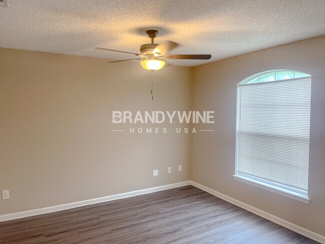 Building Photo - 4358 Woodley Creek Rd