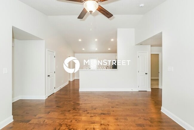 Foto del edificio - 3 Bedroom Pet-Friendly Home in POWELL, TN with Main Street Renewal