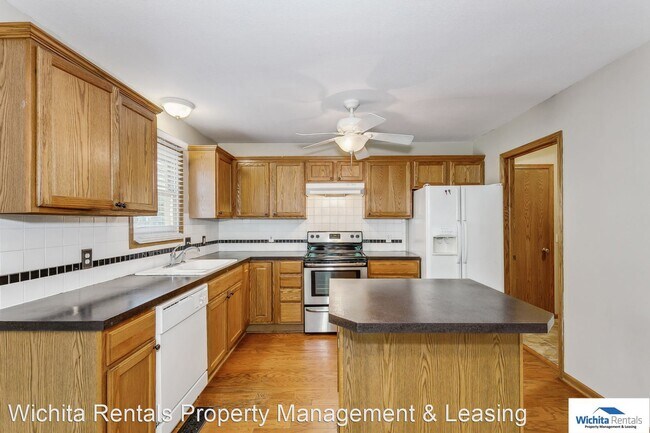 Foto del edificio - 5 br, 3 bath House - 4826 E 44th Ct N