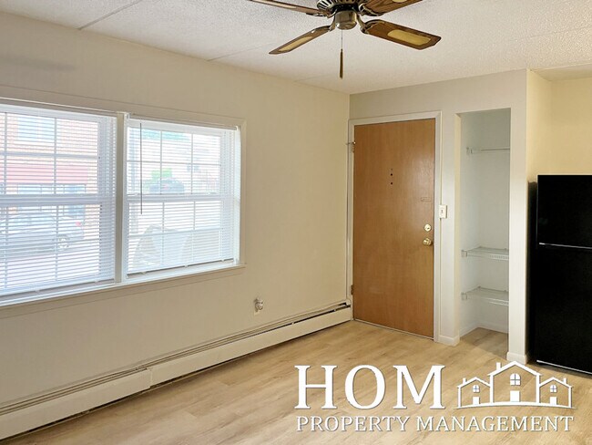 Foto del edificio - 107 E Liberty St