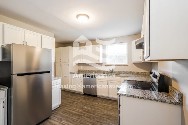 Foto del edificio - 9448 Beech Dr