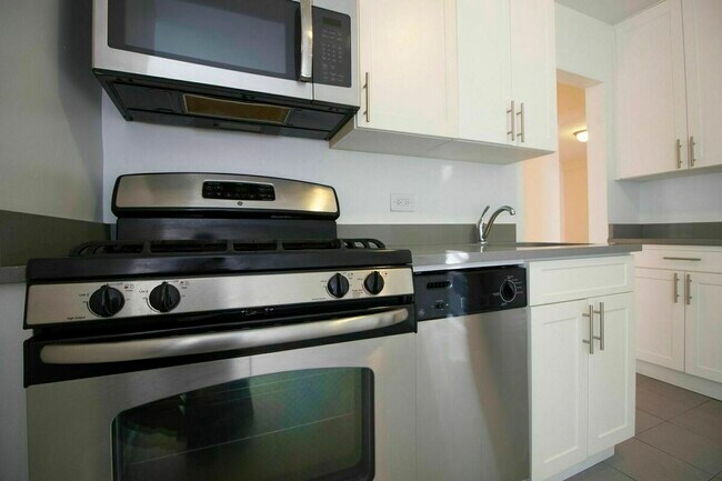 Foto del edificio - 2750 Homecrest Ave