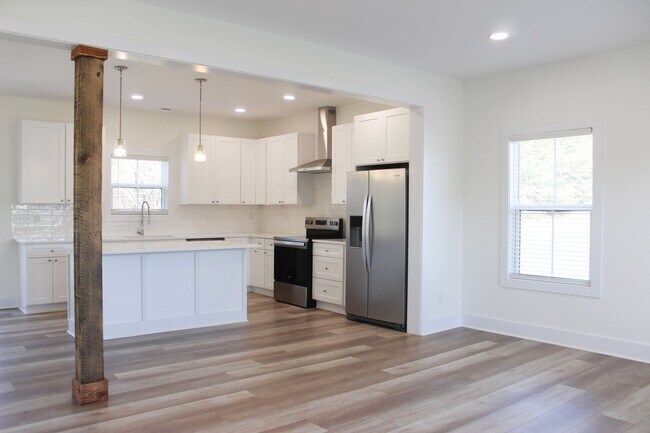 Building Photo - Brand New 3 Bedroom Home with Maintenance Free Living