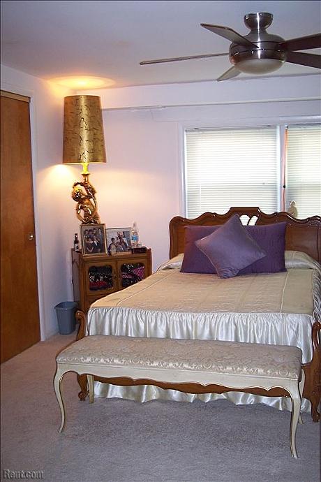 Bedroom - 1244 Brown St