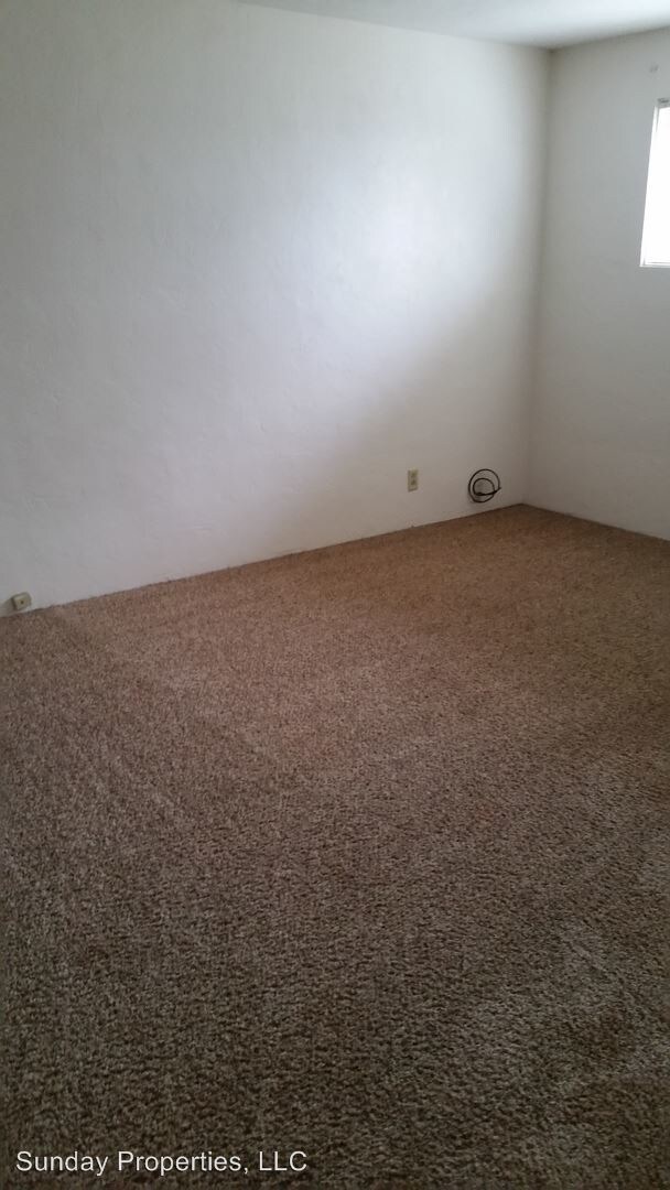 Foto del edificio - 687 Division Ave