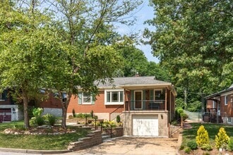 Building Photo - 1553 Salem Hills Dr