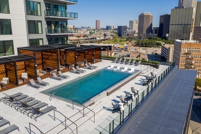 Foto del edificio - 315 Cesar Chavez Blvd