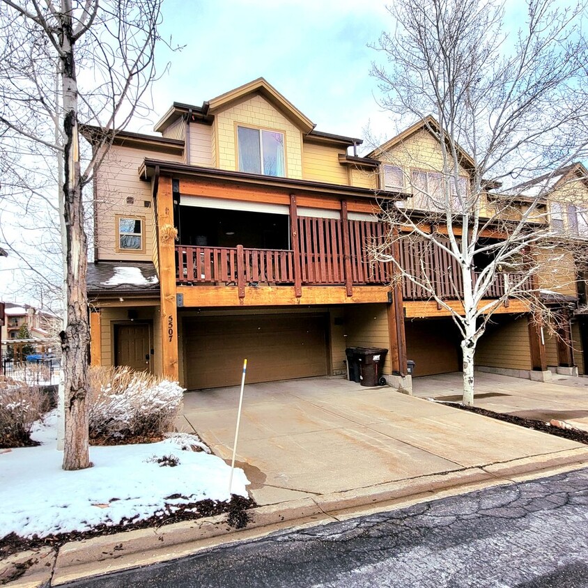 Foto principal - Furnished Bear Hollow Townhome - Tentative...