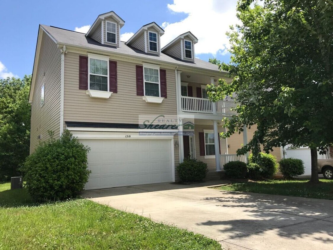 Foto principal - Canterfield in Harrisburg - Great 4 Bed, 2...