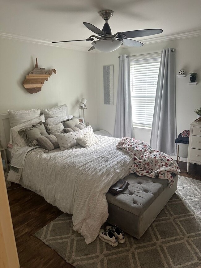 Building Photo - Riverbend Commons