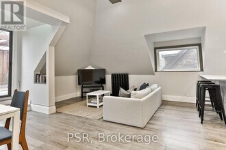 Building Photo - 264 Dovercourt Rd