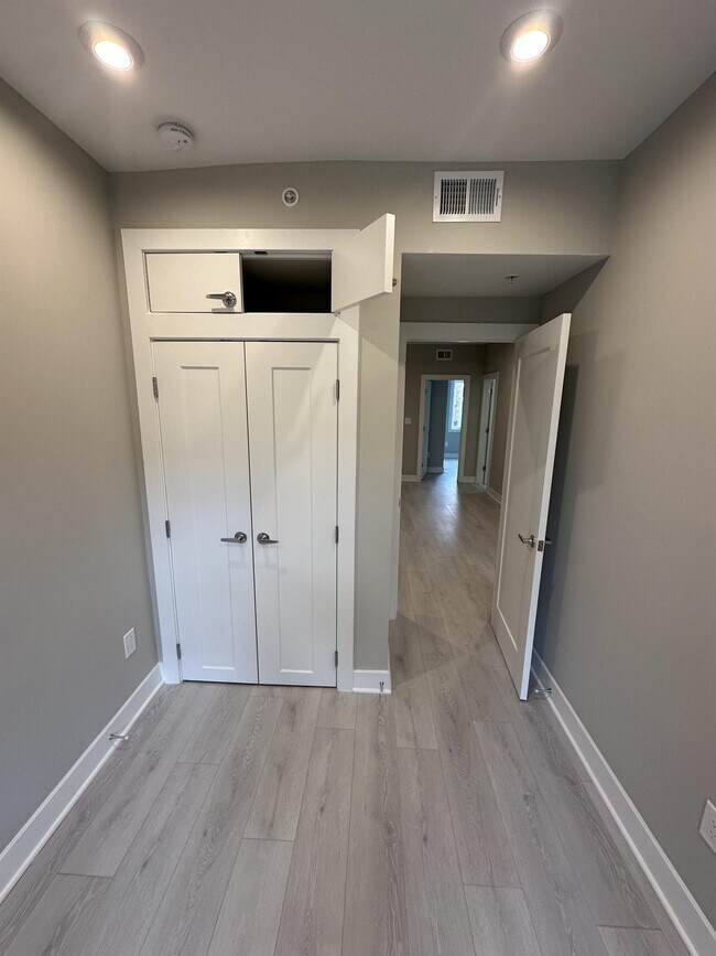 Building Photo - 3519 16th St NW