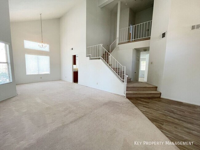 Foto del edificio - 420 Crater Ct