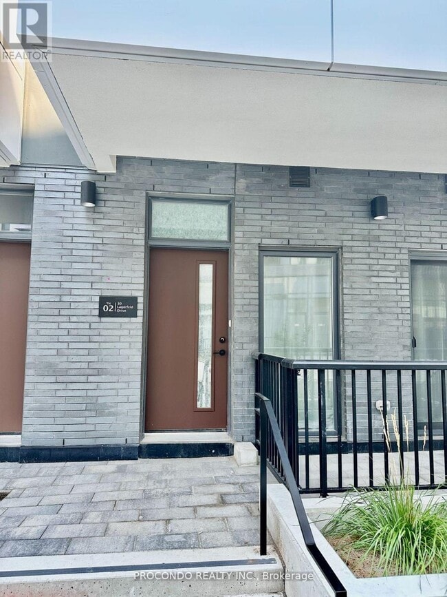 Building Photo - 30 Lagerfeld Dr