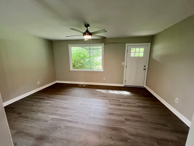 Building Photo - 157 Quail Dr