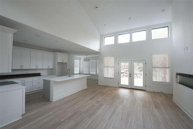 Foto del edificio - 48 Acacia Dr