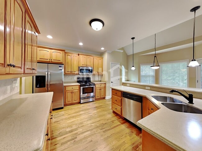 Building Photo - 103 Oakwind Pky