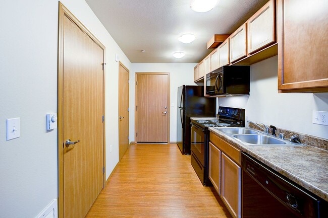 Interior Photo - DubSea Apartments | Modern Apartment Homes w/ In-Unit Laundry